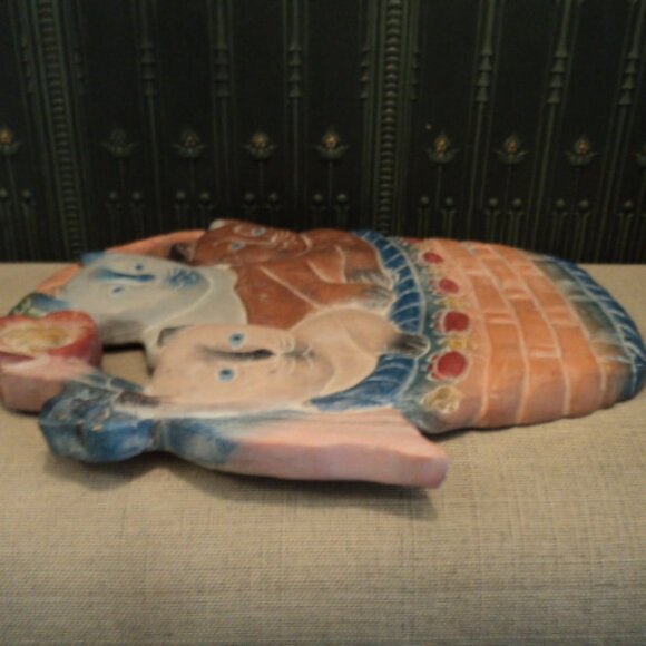 vintage folk art basket of cats wood wall art - Picture 7 of 7